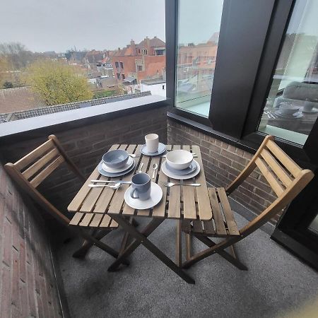 Gezellig Appartement In Brugge, Nabij Damme. Extérieur photo