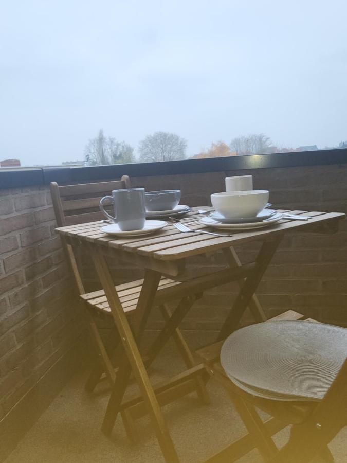 Gezellig Appartement In Brugge, Nabij Damme. Extérieur photo