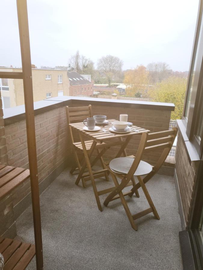 Gezellig Appartement In Brugge, Nabij Damme. Extérieur photo